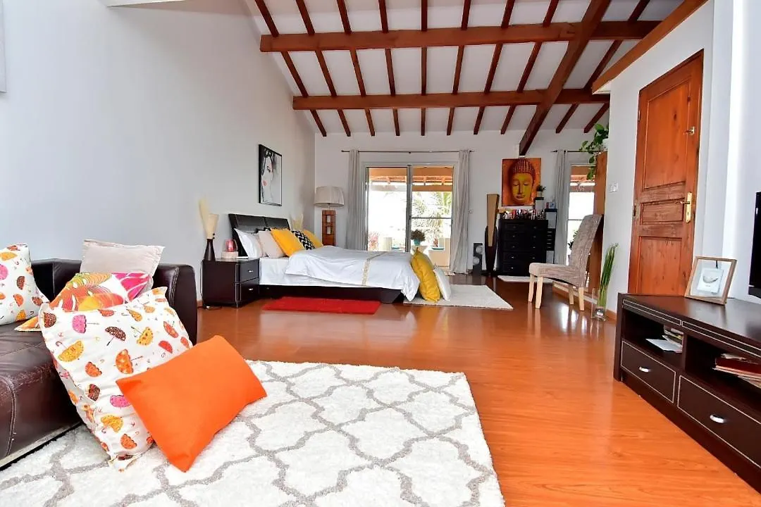 Villa Hibiscus, Pied Dans L'Eau Dakar Senegal